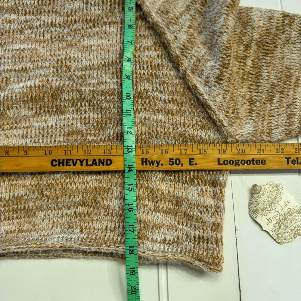 Altar'd State NWT Oatmeal Brown Turtle Neck Knit Cropped Sweater X Small XS - Picture 6 of 7